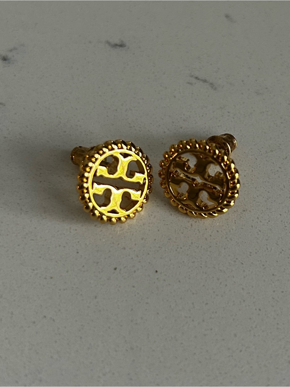 NEW Fashion T earrings
